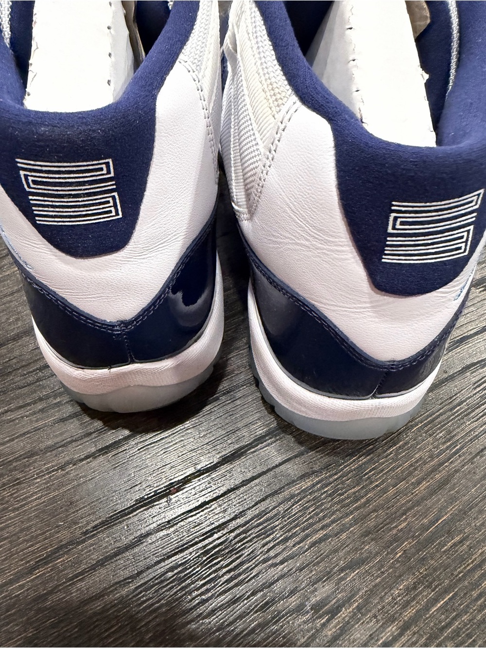 Air Jordan 11 Retro "Win Like 82" 2017 Used Size 9.5 - Picture 8 of 10